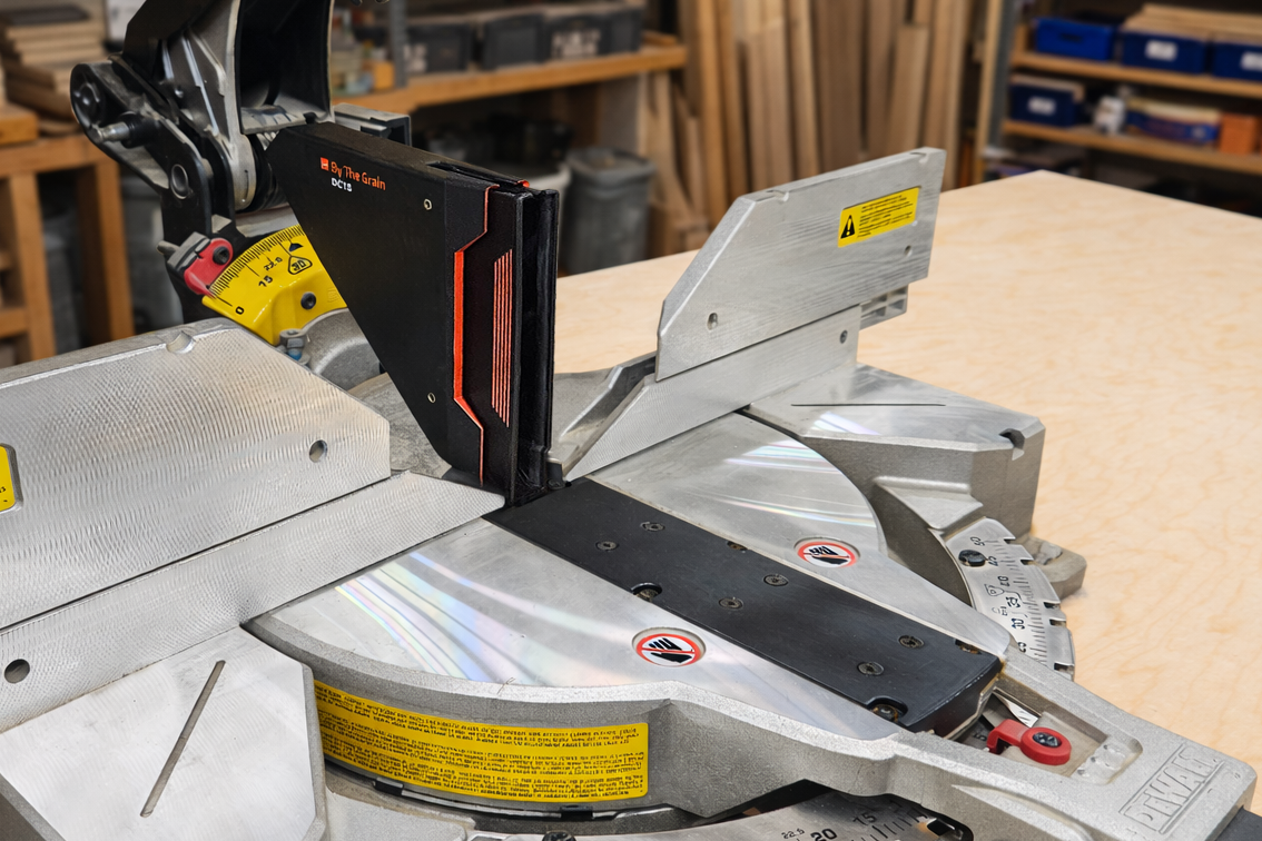 DeWalt DWS716-DC15 Dust Collection System – By The Grain