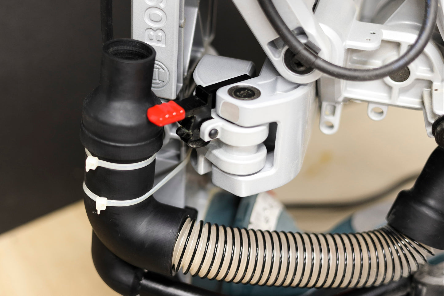 Bosch GCM12SD-DC25-U Dust Collection Upper Kit
